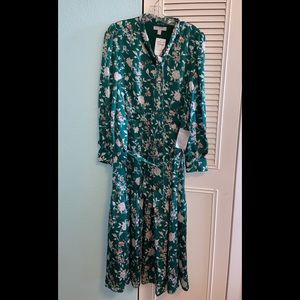 Chelsea 28 belted green dress